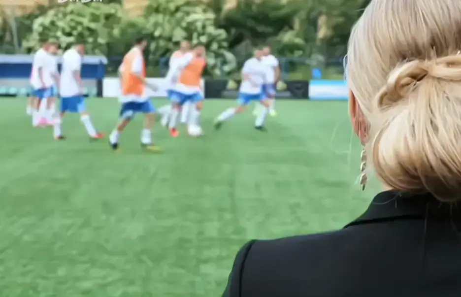 法国《footballersmoms》足球队的女老板们高清在线观看完整版免费看