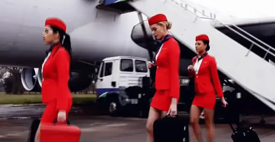 法国空姐2018多塞尔航空完整版-720P高清中字在线观看-机舱是封闭的但法国空姐电影全集免费获取