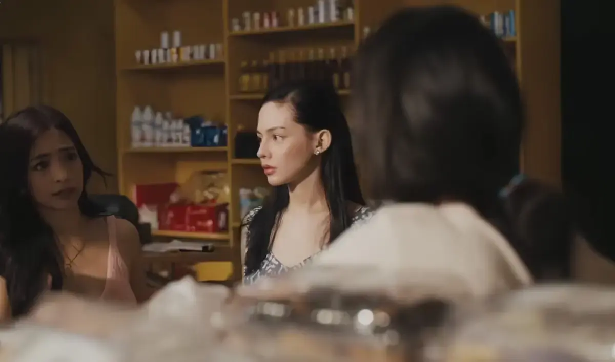 《奶油馅饼》2026菲律宾悬疑神作-安杰尔卡斯特罗主演中字完整版-1080P高清无删减蓝光免费播放-全集在线观看
